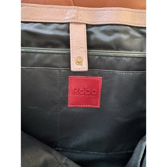 Hobo The Original Handbag Finley Large Pearl Gray Leather Shoulder Handbag - Picture 8 of 13